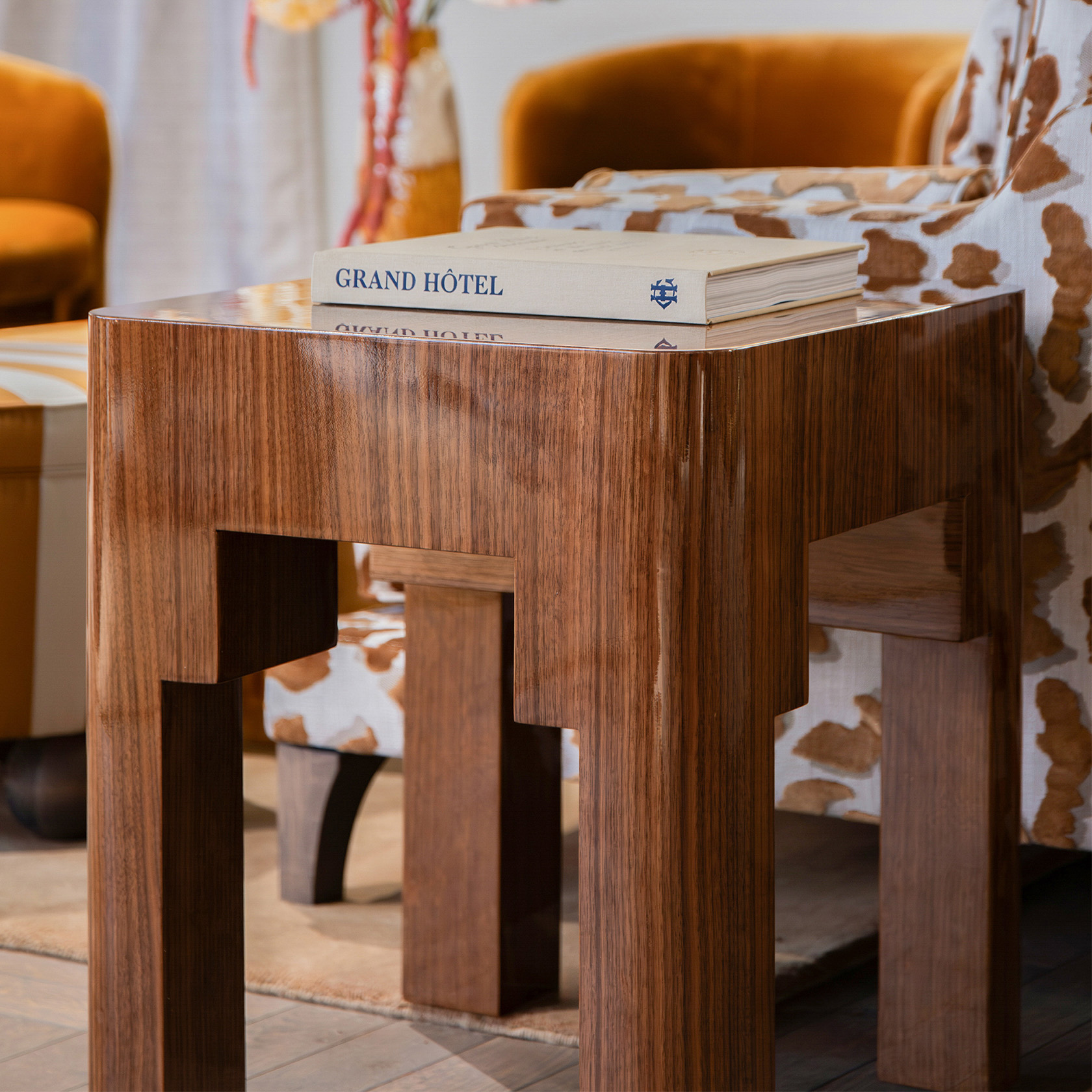 adrian sidetable walnut